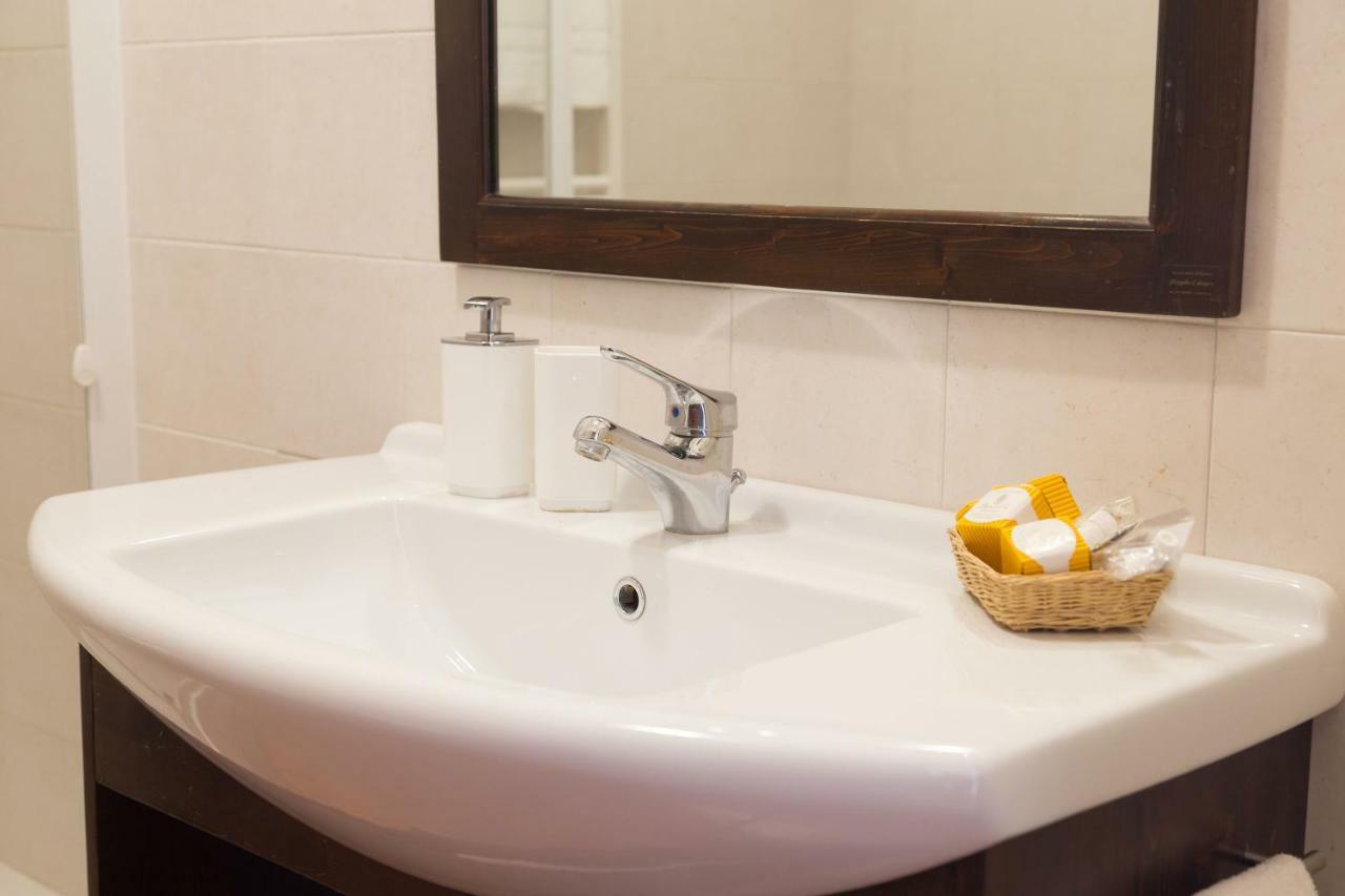 Pigna D'Oro Country Hotel Санто-Стефано Экстерьер фото