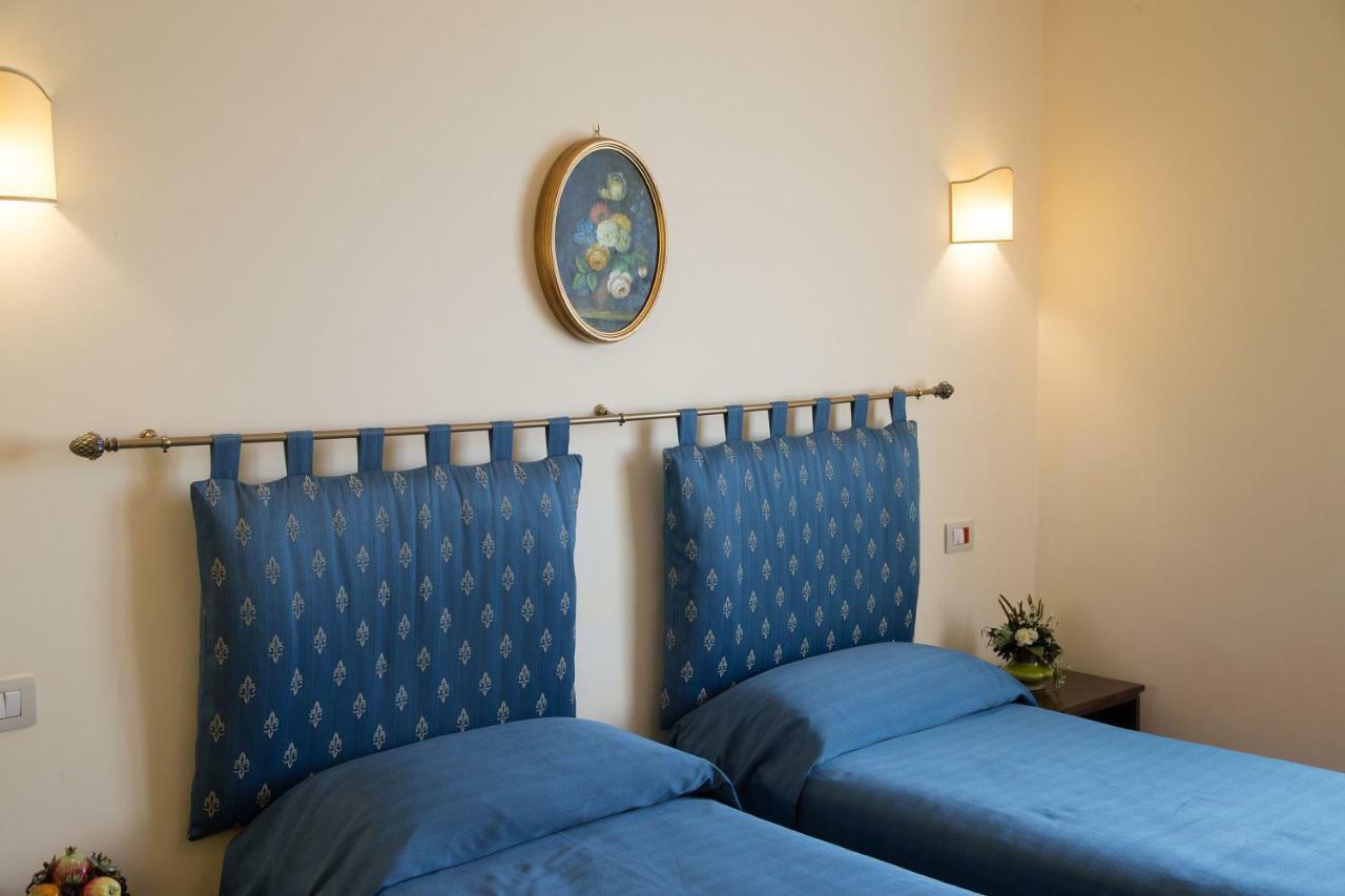 Pigna D'Oro Country Hotel Санто-Стефано Экстерьер фото