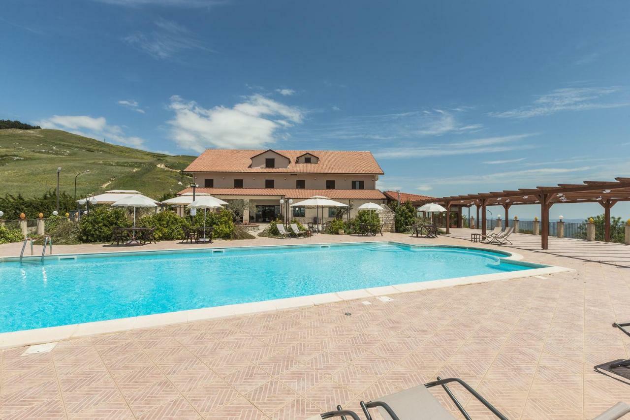 Pigna D'Oro Country Hotel Санто-Стефано Экстерьер фото