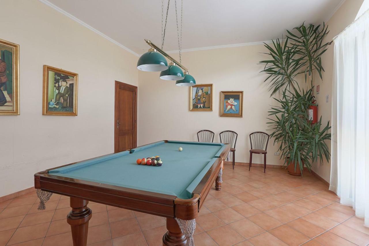 Pigna D'Oro Country Hotel Санто-Стефано Экстерьер фото